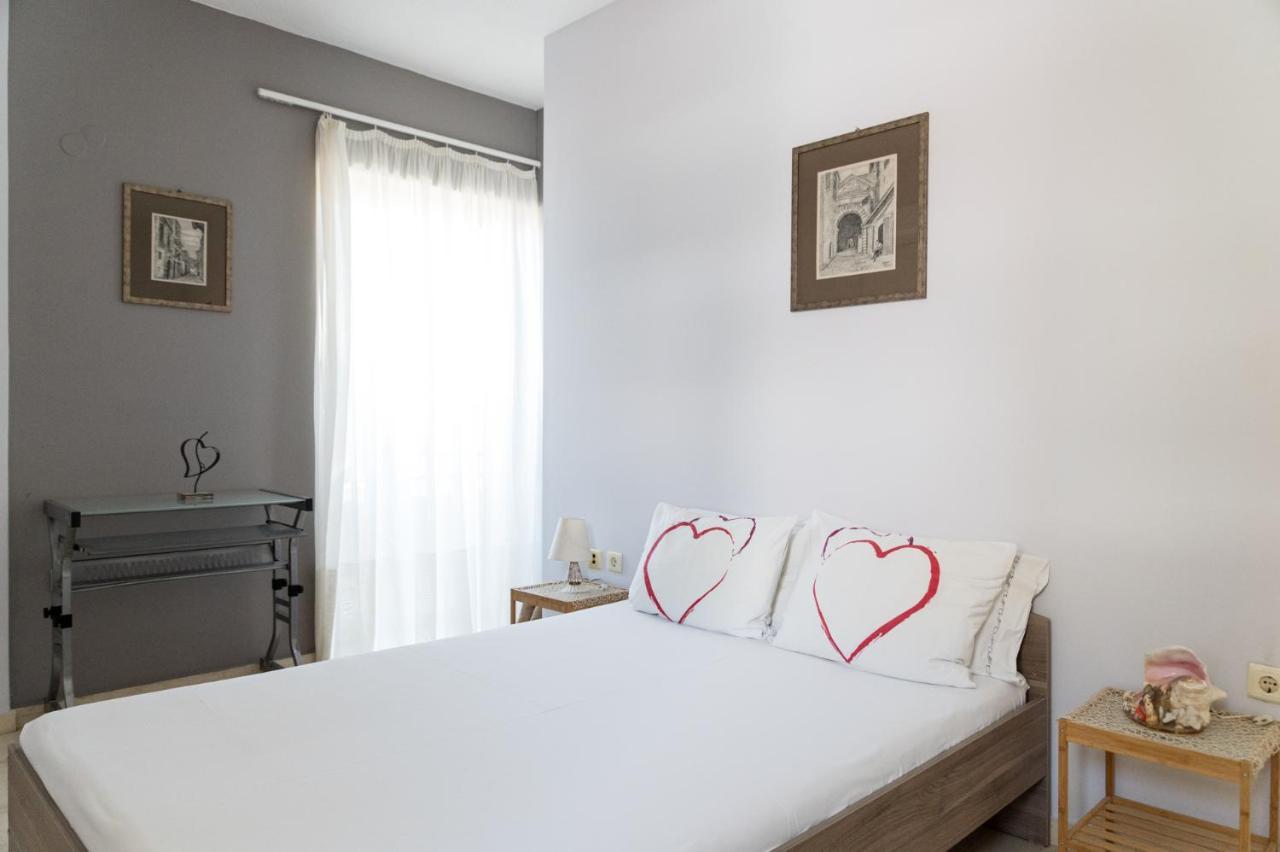 Eftihia Apartments By The Sea Rethymno  Bagian luar foto
