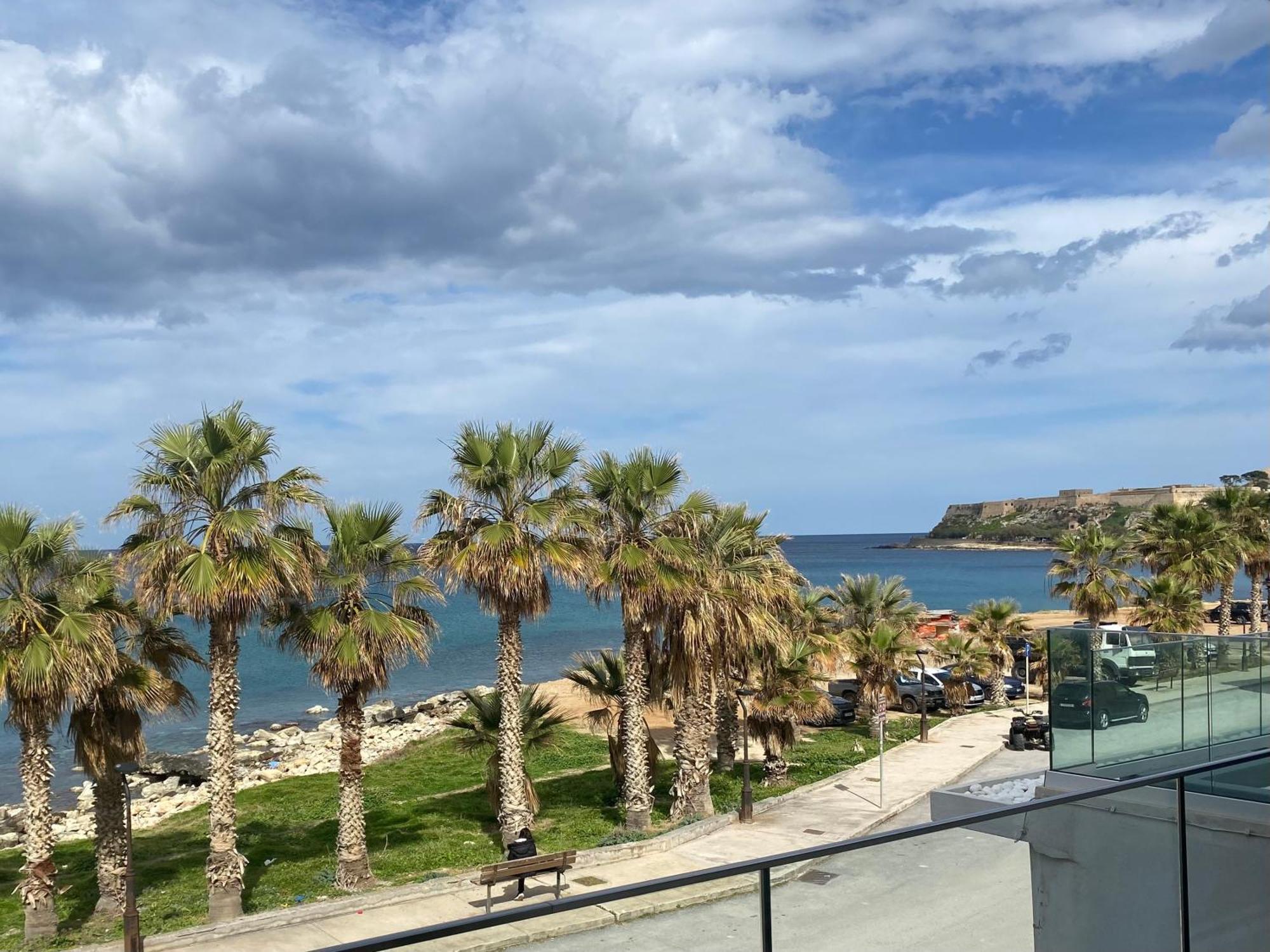 Eftihia Apartments By The Sea Rethymno  Bagian luar foto